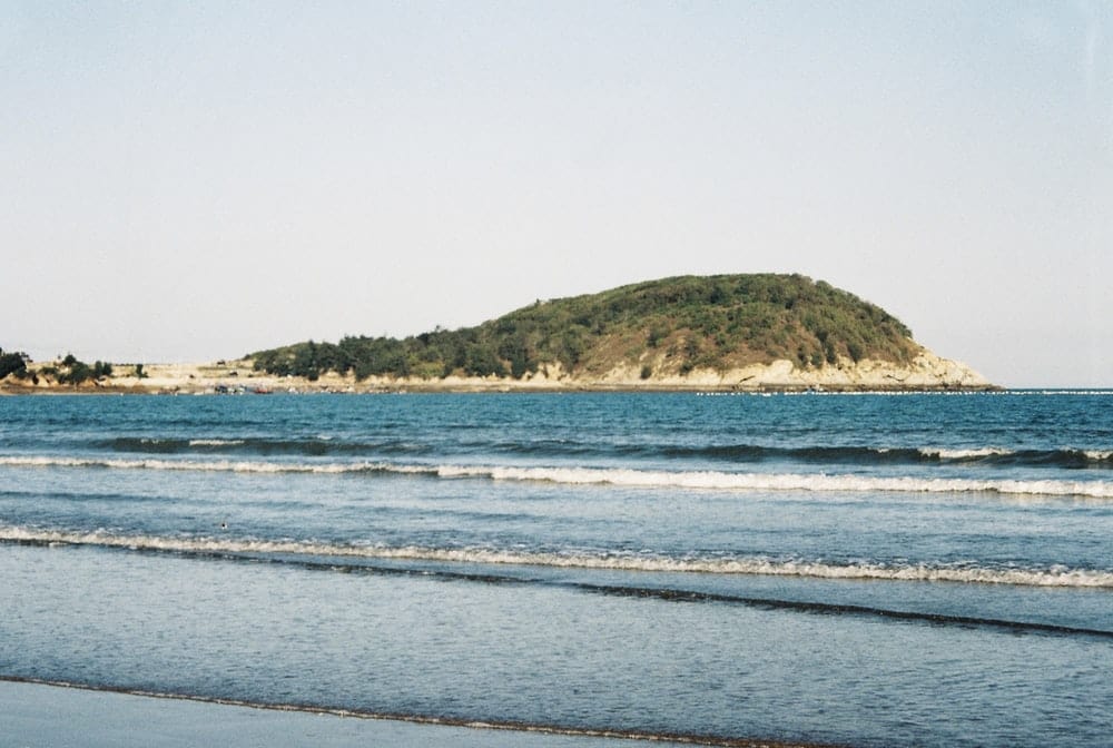 Paint By Numbers | Quanzhou - Green Mountain Beside Body Of Water During Daytime - Custom Paint By Numbers