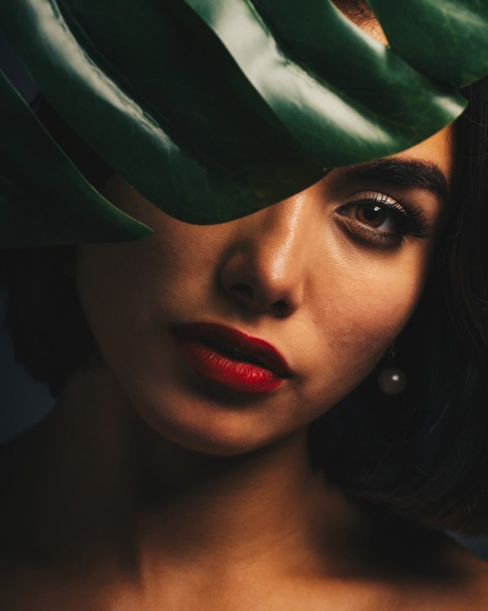 Paint By Numbers | Woman With Green Leaf On Her Head - Custom Paint By Numbers