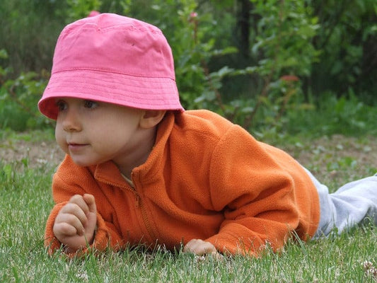 A Child Pink Hat Cumeľ Paint By Number Kit - Custom Paint By Numbers