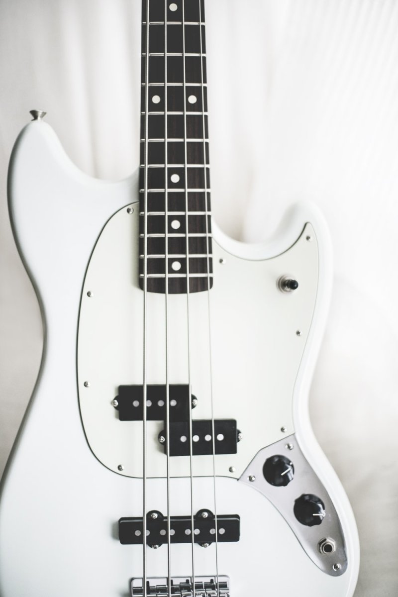 Paint By Numbers | Bass - White And Black Electric Bass Guitar On White Surface - Custom Paint By Numbers