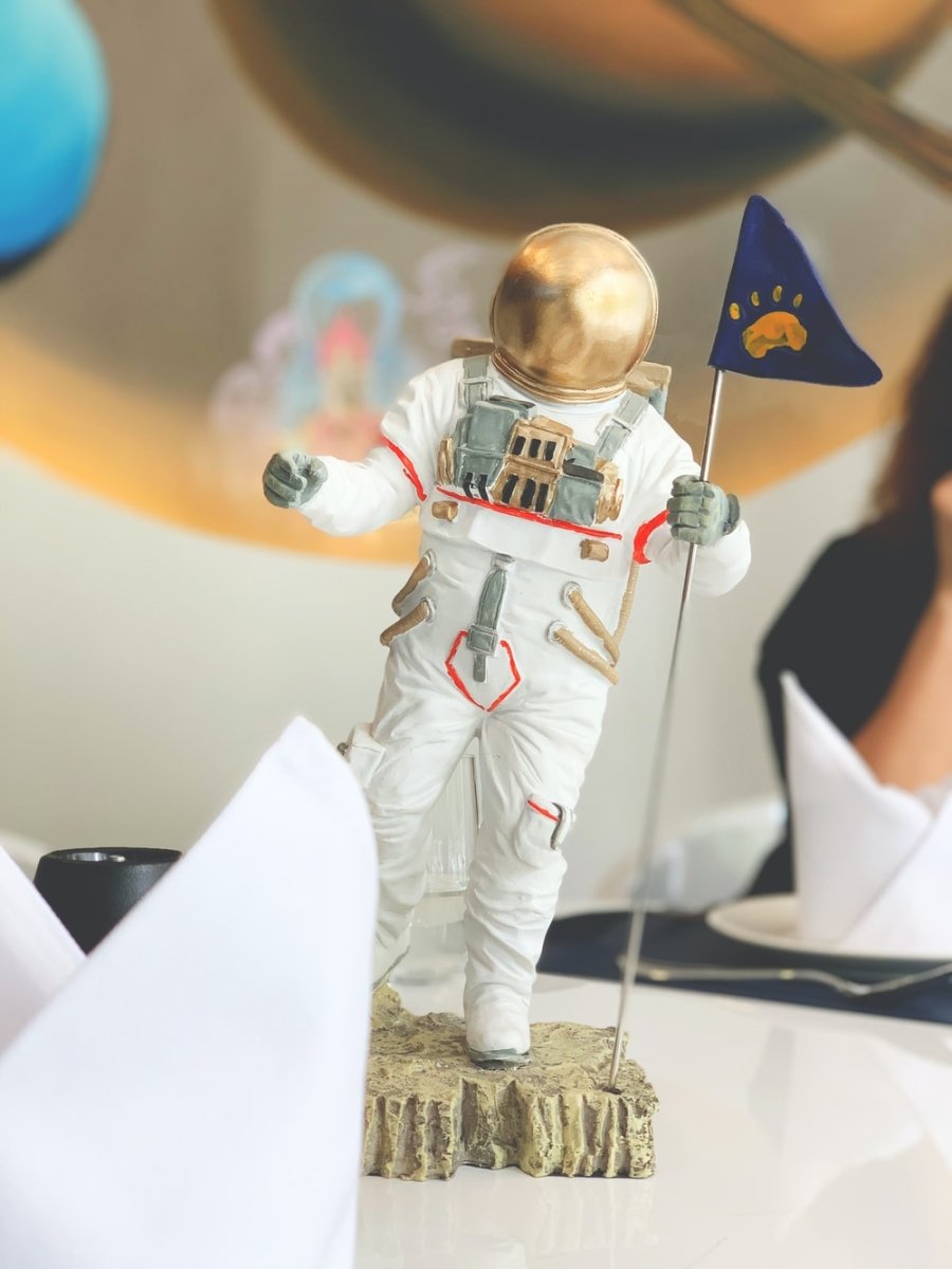 Paint By Numbers | Chaoyang - Standing Astronaut Figurine - Custom Paint By Numbers